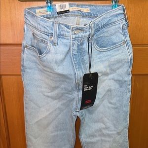 Brand New Levi’s 70’s High Rise Slim Straight Jean